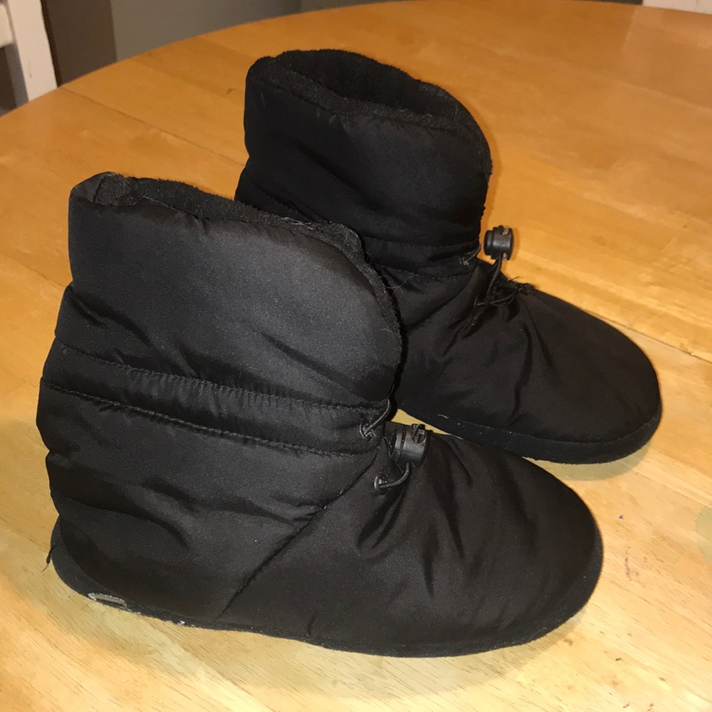 Capezio warm up booties in black